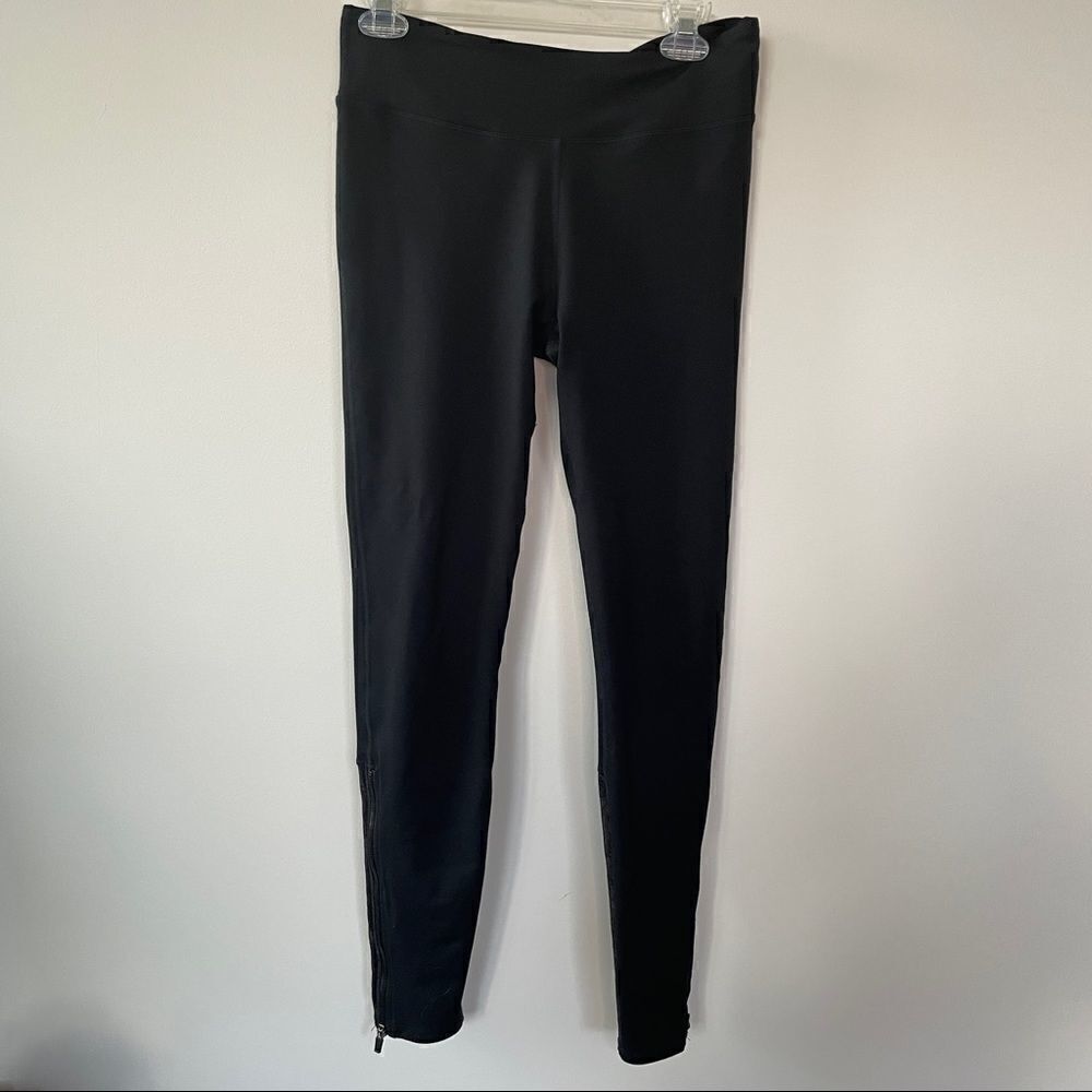 Fabletics bottom Zip Sheer Rose Panel Leggings - Picture 2 of 10
